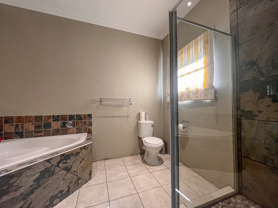 9 Bedroom Property for Sale in Myburgh Park Western Cape